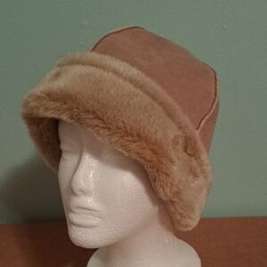 Fownes Faux Fur Tape Style Hat One Size Tan